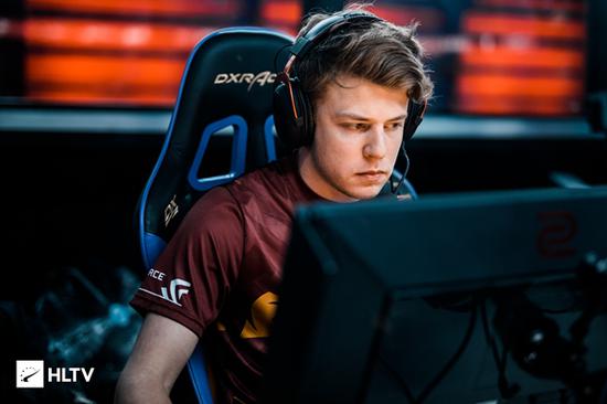 型的每一根 型的每一根