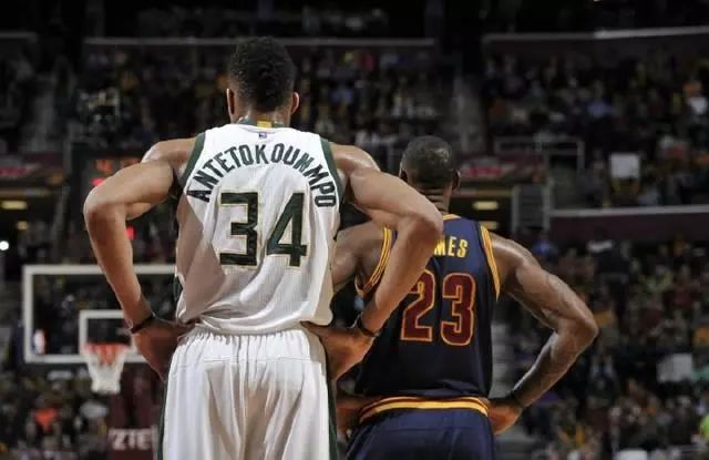 附近的停顿 附近的停顿