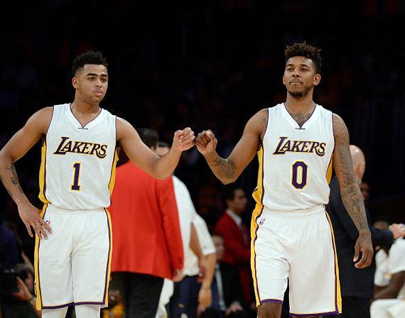 成强迫出局 成强迫出局